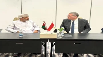 وزير البترول يوقع اتفاقيات ضخمة مع شركتين عمانيتين لمشروعات الهيدروجين الأخضر